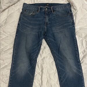 GAP Men's Classic Indigo Straight Jeans